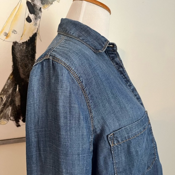 Lou & Grey Partial Button Denim/Chambray Shirt Size Small - Picture 5 of 10